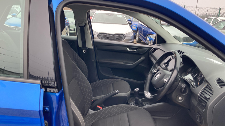 Skoda Fabia 1.0 MPI SE 5dr Petrol Hatchback